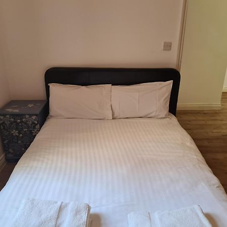 גרייט יארמאות Yarmouth Apartments, Street Permit Parking, Close To Everything, Beach, Pier, Free Wifi חדר תמונה