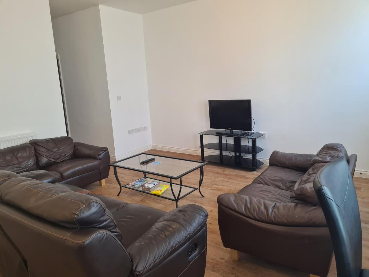 גרייט יארמאות Yarmouth Apartments, Street Permit Parking, Close To Everything, Beach, Pier, Free Wifi מראה חיצוני תמונה