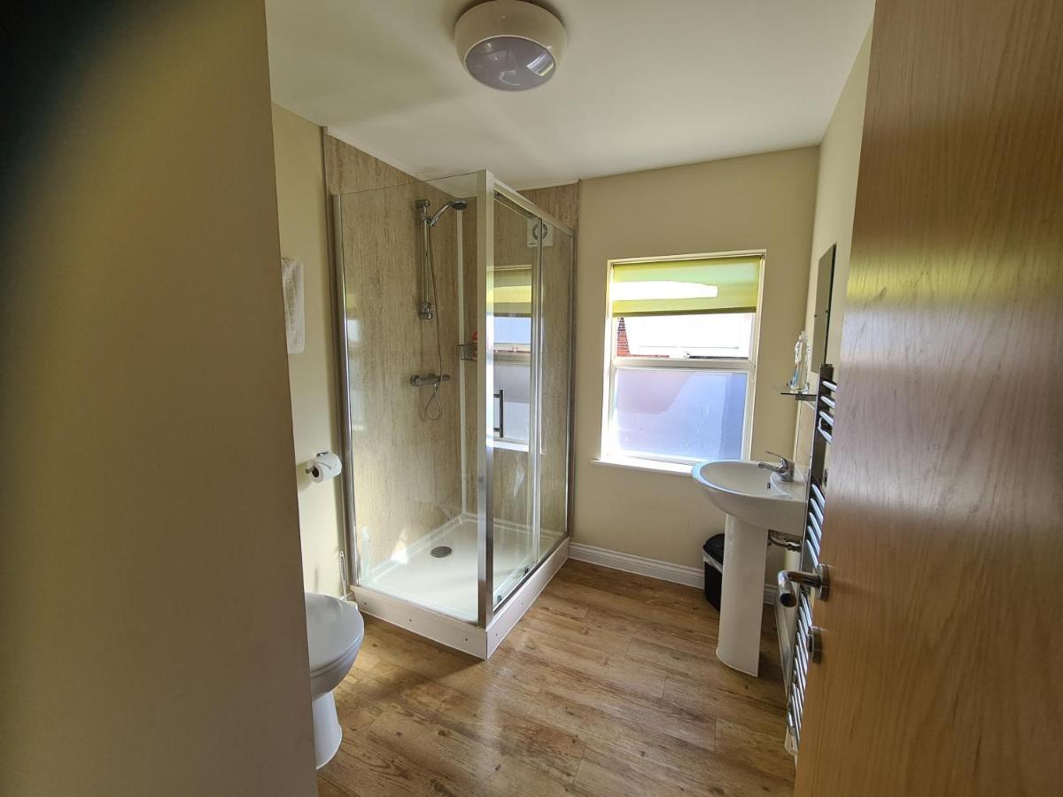 גרייט יארמאות Yarmouth Apartments, Street Permit Parking, Close To Everything, Beach, Pier, Free Wifi מראה חיצוני תמונה