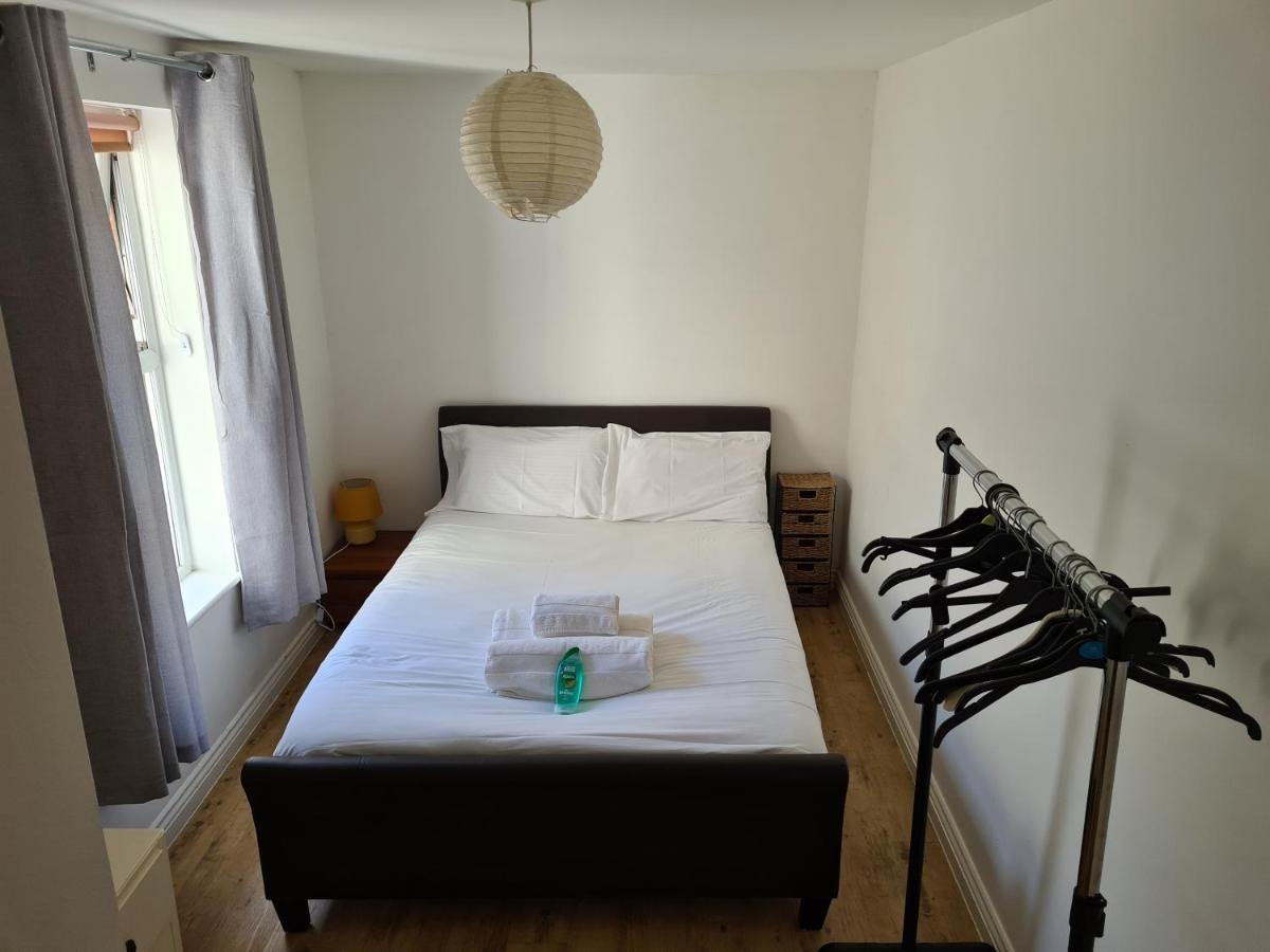 גרייט יארמאות Yarmouth Apartments, Street Permit Parking, Close To Everything, Beach, Pier, Free Wifi מראה חיצוני תמונה