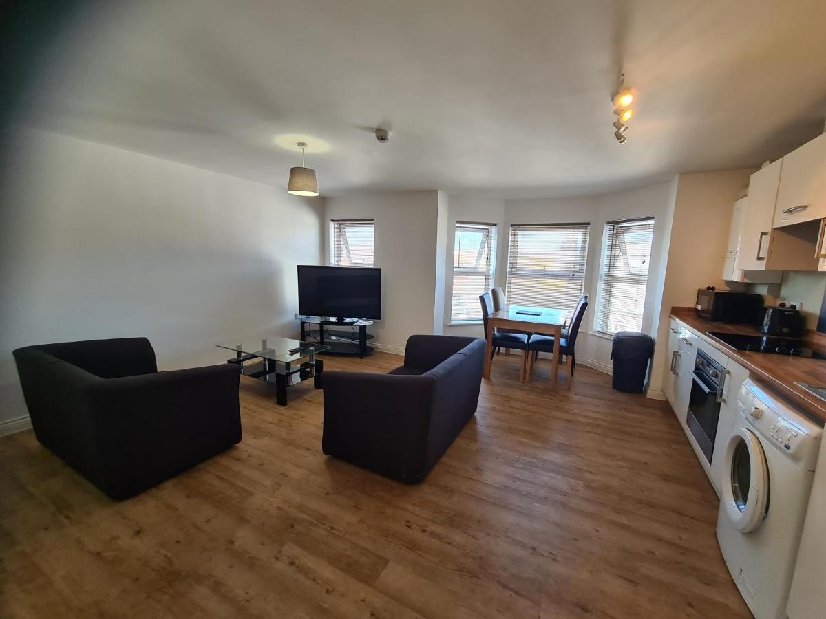 גרייט יארמאות Yarmouth Apartments, Street Permit Parking, Close To Everything, Beach, Pier, Free Wifi מראה חיצוני תמונה