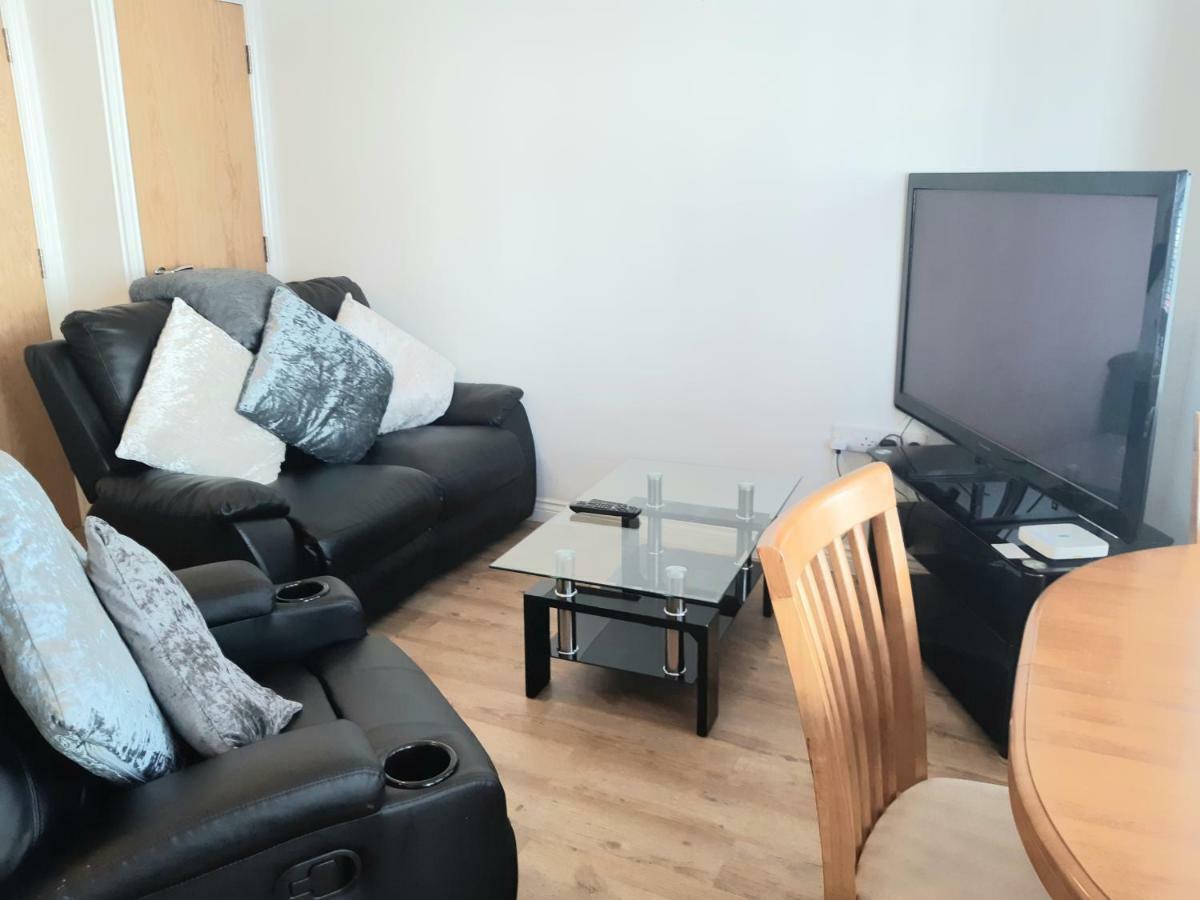 גרייט יארמאות Yarmouth Apartments, Street Permit Parking, Close To Everything, Beach, Pier, Free Wifi מראה חיצוני תמונה