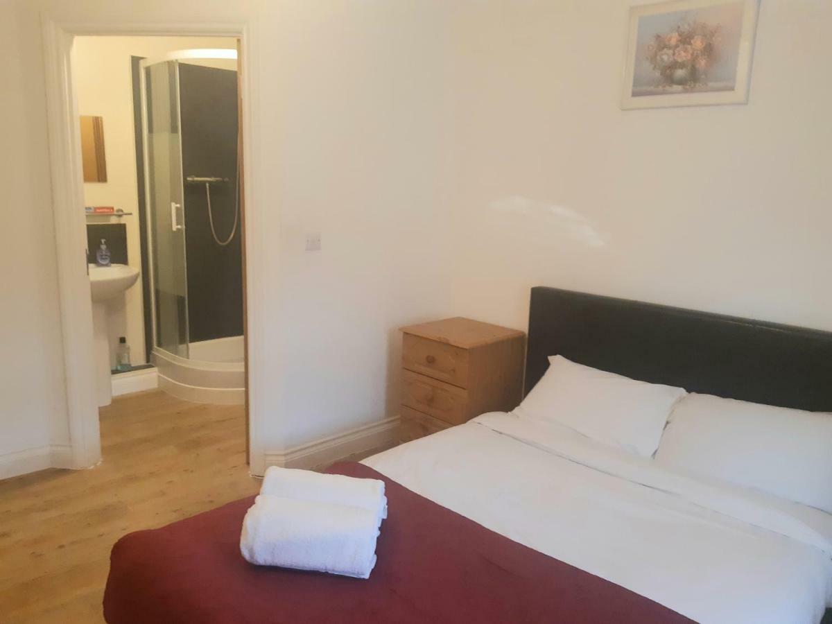 גרייט יארמאות Yarmouth Apartments, Street Permit Parking, Close To Everything, Beach, Pier, Free Wifi מראה חיצוני תמונה