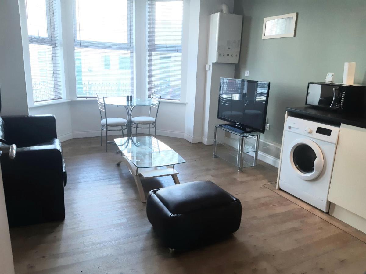 גרייט יארמאות Yarmouth Apartments, Street Permit Parking, Close To Everything, Beach, Pier, Free Wifi חדר תמונה